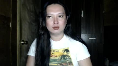 Snapshot of candiiice18 chatting on March 28, 8:47 am candiiice18 online show from March 28, 8:47 am