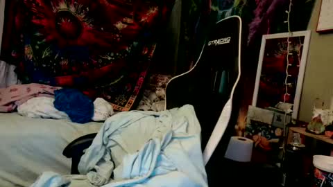 Candi online show from July 10, 2:27 am