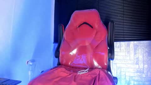 candresruiz online show from October 10, 11:42 am