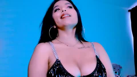 Snapshot of candy__beauty1 chatting on May 8, 11:48 am candy online show from May 8, 11:48 am