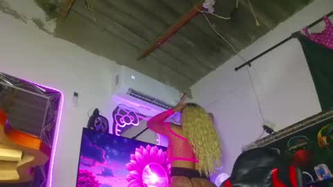 Snapshot of candy_aass chatting on June 13, 11:13 pm candy_aass online show from June 13, 11:13 pm