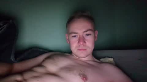 Snapshot of candy_boy_xoxo chatting on March 15, 12:16 am candy_boy_xoxo online show from March 15, 12:16 am