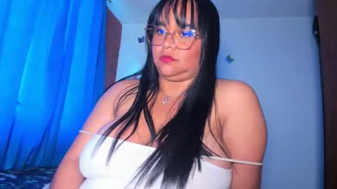 Snapshot of candy_browm1 chatting on May 19, 2:01 pm Candy Brown online show from May 19, 2:01 pm