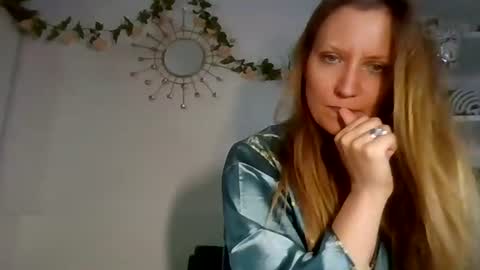 Snapshot of candy_cougar82 chatting on July 14, 7:46 am Candy Cougar online show from July 14, 7:46 am