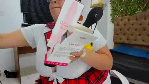 candy_curvyy online show from June 11, 4:16 pm