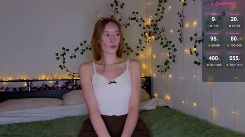 candy_flosse online show from February 15, 9:30 am