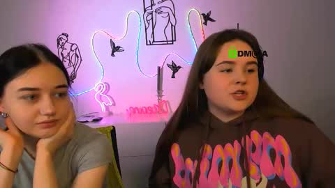 candy flossie1 online show from December 18, 6:08 am