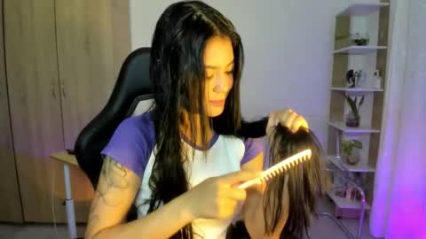 Nickol online show from November 13, 8:19 pm