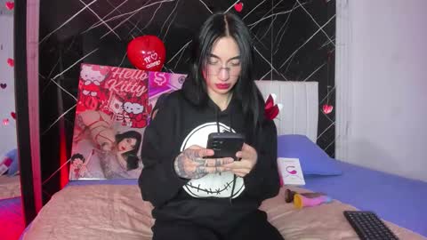 Leila  online show from February 15, 3:14 am