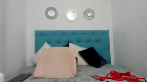 liss sophia online show from October 26, 12:05 am