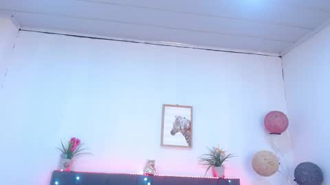 Candy online show from February 22, 4:38 pm