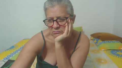 candy online show from March 10, 10:26 am