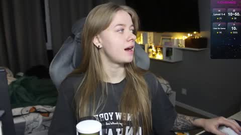 Megan online show from December 18, 3:11 pm