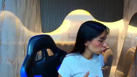 Candy  online show from April 22, 3:09 am