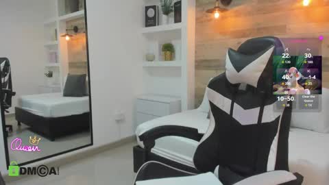 Snapshot of candy_summer28_ chatting on May 21, 7:10 pm CANDY online show from May 21, 7:10 pm