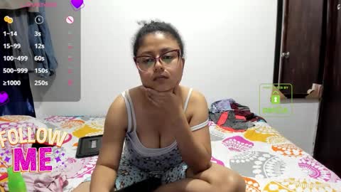 Snapshot of candy_val chatting on February 28, 6:36 am candy_val online show from February 28, 6:36 am