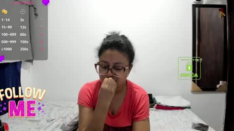 Snapshot of candy_val chatting on May 28, 6:32 am candy_val online show from May 28, 6:32 am