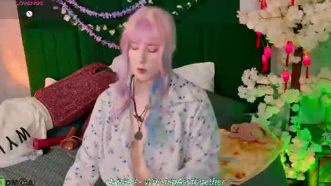 Mary online show from June 27, 2:05 am