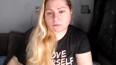 Snapshot of candycream74 chatting on February 21, 9:56 am Laura online show from February 21, 9:56 am