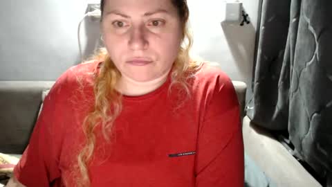 Snapshot of candycream74 chatting on February 22, 7:36 pm Laura online show from February 22, 7:36 pm