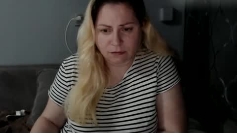 Snapshot of candycream74 chatting on September 16, 4:52 pm Laura online show from September 16, 4:52 pm