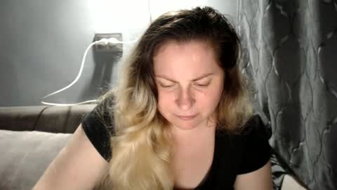 Snapshot of candycream74 chatting on June 24, 7:46 pm Laura online show from June 24, 7:46 pm