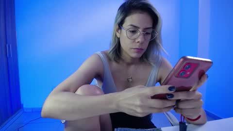 Candy Dowson online show from November 4, 2:38 pm