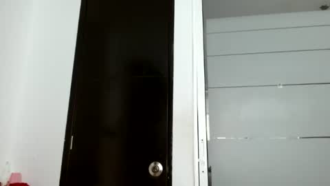 Snapshot of candygirlsweett chatting on February 22, 4:51 pm CandySweetGril online show from February 22, 4:51 pm