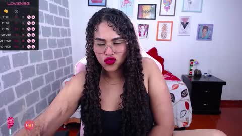 Karen online show from October 14, 3:29 am