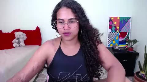 Snapshot of candyhot_sex chatting on June 11, 3:37 am Karen online show from June 11, 3:37 am