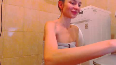 Snapshot of candyjesx chatting on January 25, 5:51 pm CANDYJESx online show from January 25, 5:51 pm