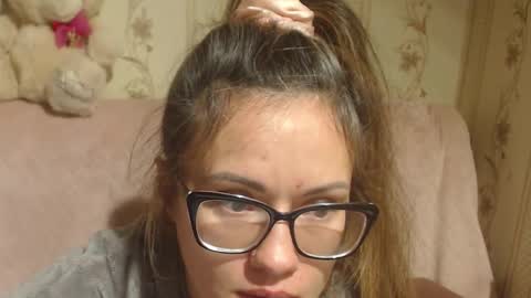 Snapshot of candylady13 chatting on November 25, 12:54 am say meow and send tips online show from November 25, 12:54 am