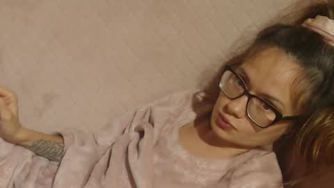 say meow and send tip  online show from November 10, 7:02 pm