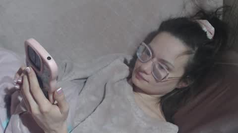 say meow and send tip  online show from March 10, 4:28 am