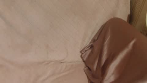 say meow and send tip  online show from April 9, 8:25 pm