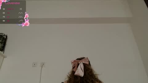 Snapshot of candyliciousss chatting on October 26, 6:19 am candyliciousss online show from October 26, 6:19 am