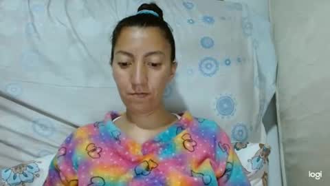 Snapshot of candymilfff chatting on October 1, 3:34 am candymilfff online show from October 1, 3:34 am