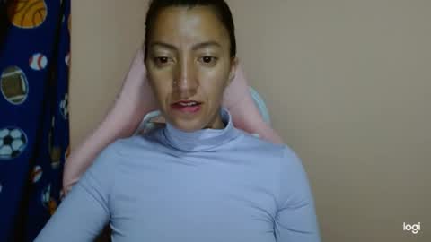 Snapshot of candymilfff chatting on April 26, 1:09 pm candymilfff online show from April 26, 1:09 pm