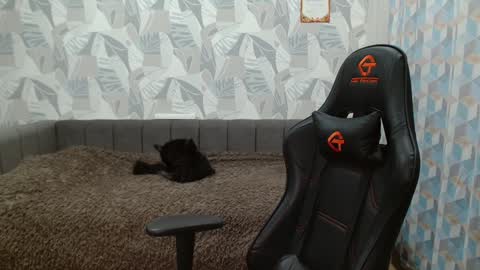 candymini online show from September 20, 8:59 am