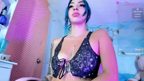 Snapshot of candyrisex chatting on June 25, 5:12 am candyrisex online show from June 25, 5:12 am