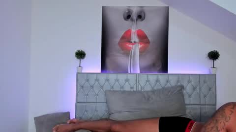 candyycouple online show from September 10, 6:35 am