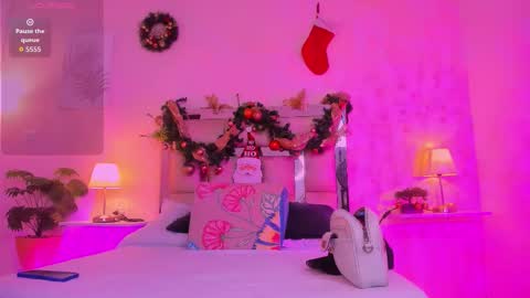 Candy online show from December 1, 7:19 pm