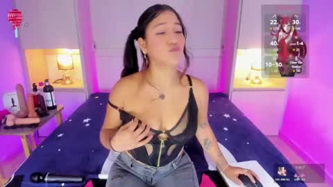  Dulce Maria  online show from February 9, 7:51 pm