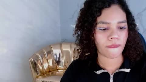 canela_s1 online show from November 11, 9:15 pm