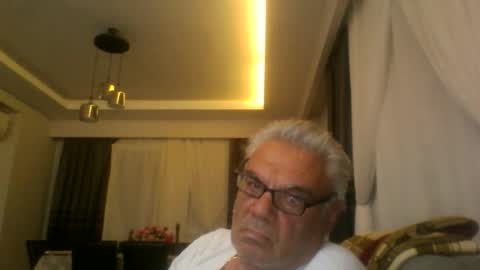 Snapshot of cankoksal1 chatting on May 23, 8:13 pm cankoksal1 online show from May 23, 8:13 pm