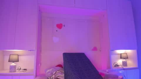 GABRIELA LOPEZ online show from February 25, 6:58 am