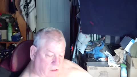 Snapshot of canoelicker69 chatting on September 14, 12:59 pm canoelicker69 online show from September 14, 12:59 pm