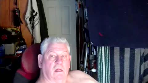 Snapshot of canoelicker69 chatting on October 29, 7:26 pm canoelicker69 online show from October 29, 7:26 pm