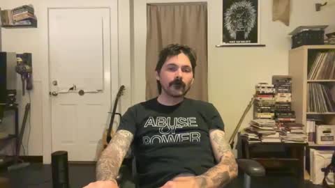 Snapshot of cantleavethehouse chatting on December 28, 6:49 am cantleavethehouse online show from December 28, 6:49 am