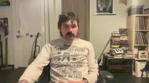 Snapshot of cantleavethehouse chatting on January 11, 6:35 am cantleavethehouse online show from January 11, 6:35 am